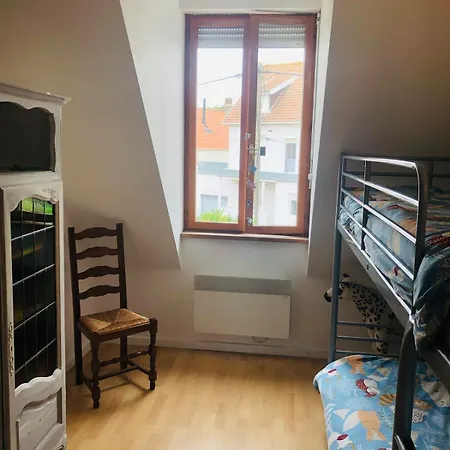 בית נופש House For 10 *